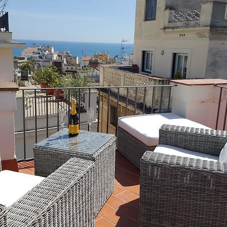 The Sky Attic Apartment سيدجيس المظهر الخارجي الصورة