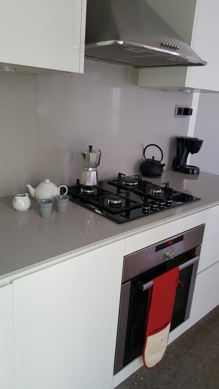 The Sky Attic Apartment سيدجيس المظهر الخارجي الصورة