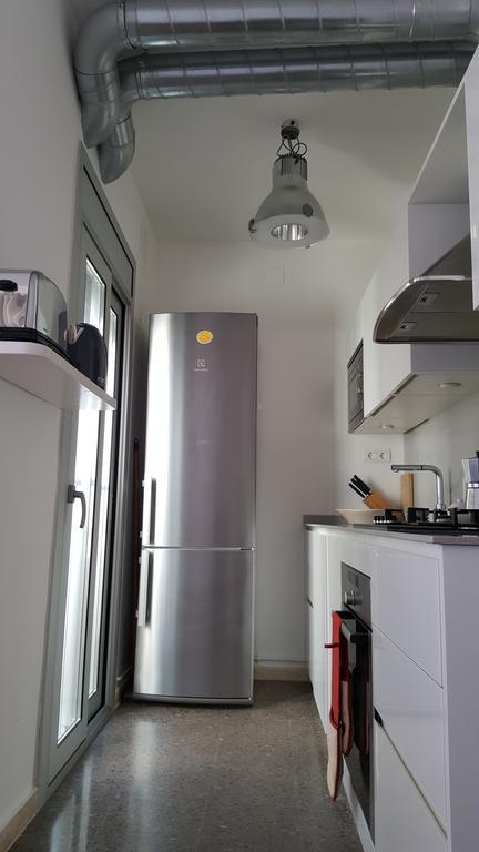 The Sky Attic Apartment سيدجيس المظهر الخارجي الصورة
