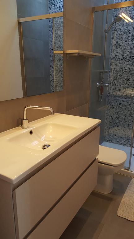 The Sky Attic Apartment سيدجيس المظهر الخارجي الصورة